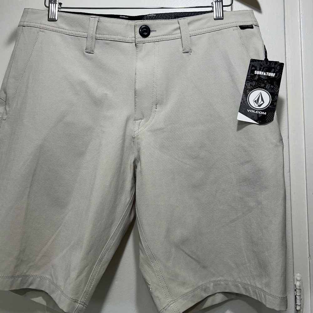 Volcom MEN'S FRICKIN MODERN STRETCH SHORTS NEW waist 32